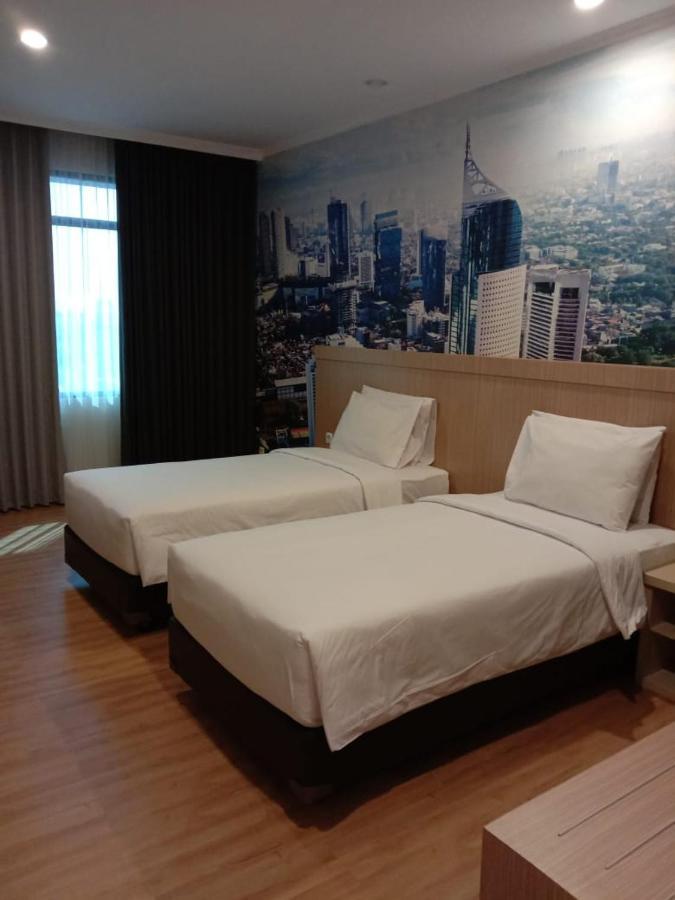 Giia Sanno Hotel Pluit Джакарта Экстерьер фото